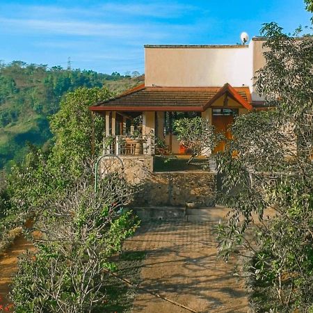 Aqua Exotica Wellness Retreat Otel Gampola Dış mekan fotoğraf